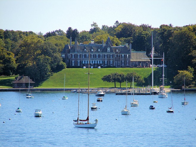 New York Yacht Club home of the America’s Cup for so many decades ©  SW
